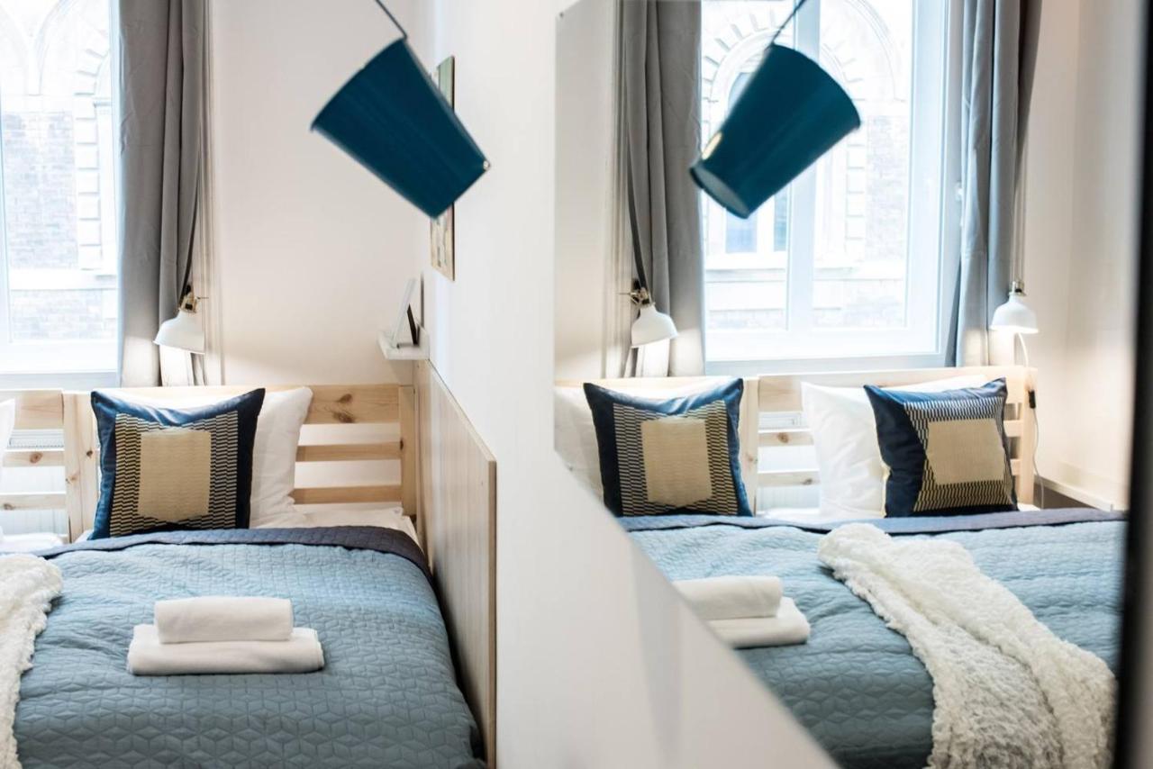 Cosy And Central Apartment With 4 Bedrooms And A/C Budapest Esterno foto